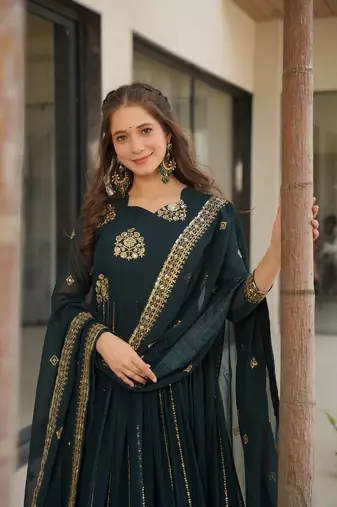 Teal zari & sequins embroidered georgette kurta & dupatta set