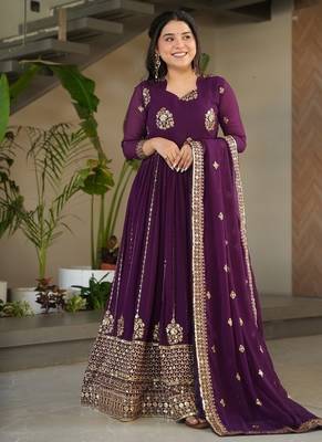Purple zari & sequins embroidered georgette kurta & dupatta set 3