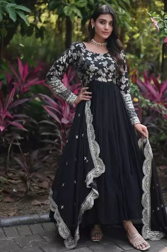 Black zari & sequins embroidered georgette kurta & dupatta set