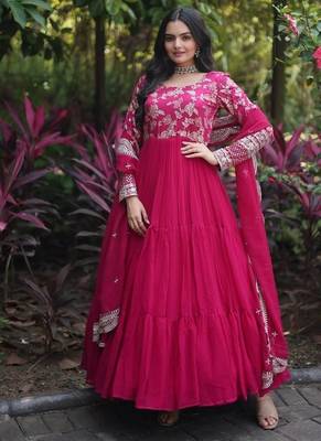 Pink zari & sequins embroidered georgette kurta & dupatta set 2