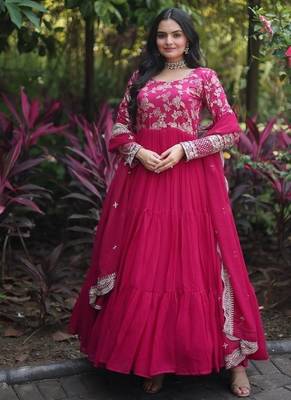 Pink zari & sequins embroidered georgette kurta & dupatta set 3