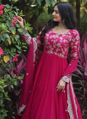 Pink zari & sequins embroidered georgette kurta & dupatta set 4