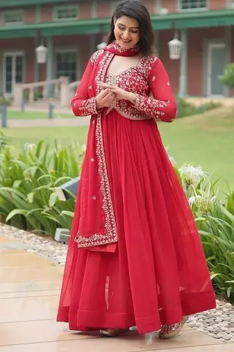 Red zari & sequins embroidered georgette kurta & dupatta set