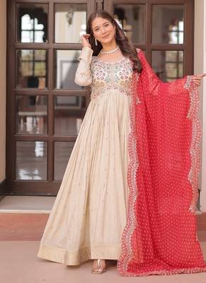 Red zari & sequins embroidered jequard & kurta set for women 1