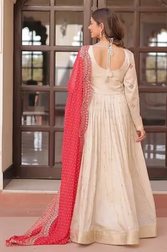Red zari & sequins embroidered jequard & kurta set for women