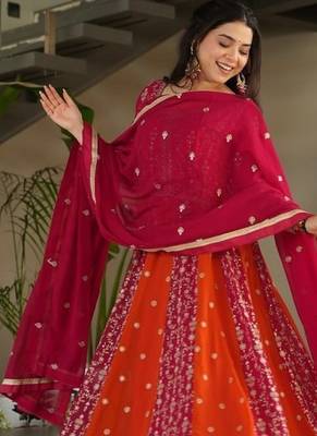 Pink zari & sequins embroidered georgette kurta & dupatta set 3