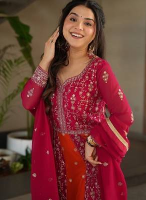 Pink zari & sequins embroidered georgette kurta & dupatta set 4