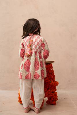 Pink cotton printed angrakha dhoti 3