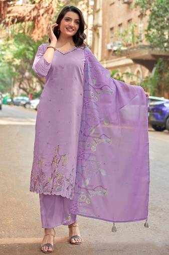 Women Floral Embroidered Regular Roman Slik Kurta with Trousers & Dupatta