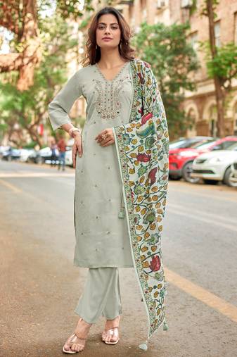 Women Floral Embroidered Regular Roman Slik Kurta with Trousers & Dupatta