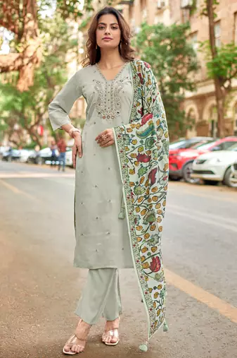 Women Floral Embroidered Regular Roman Slik Kurta with Trousers & Dupatta
