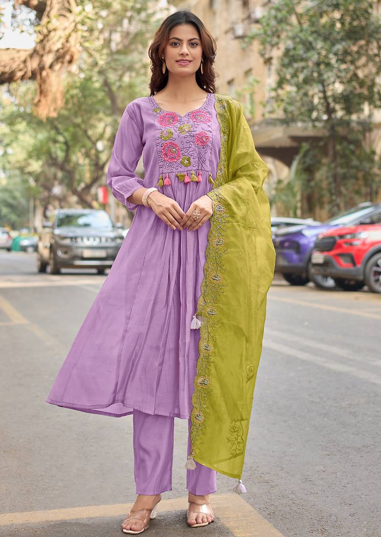 Women Floral Embroidered Panelled Thread Work Chanderi Cotton Kurta with Trousers & With Dupatta