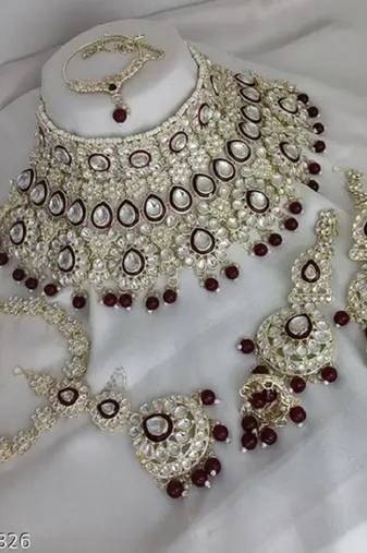 Indian kundan bridal jewellery set