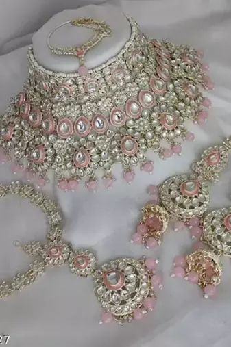 Indian kundan bridal jewellery set