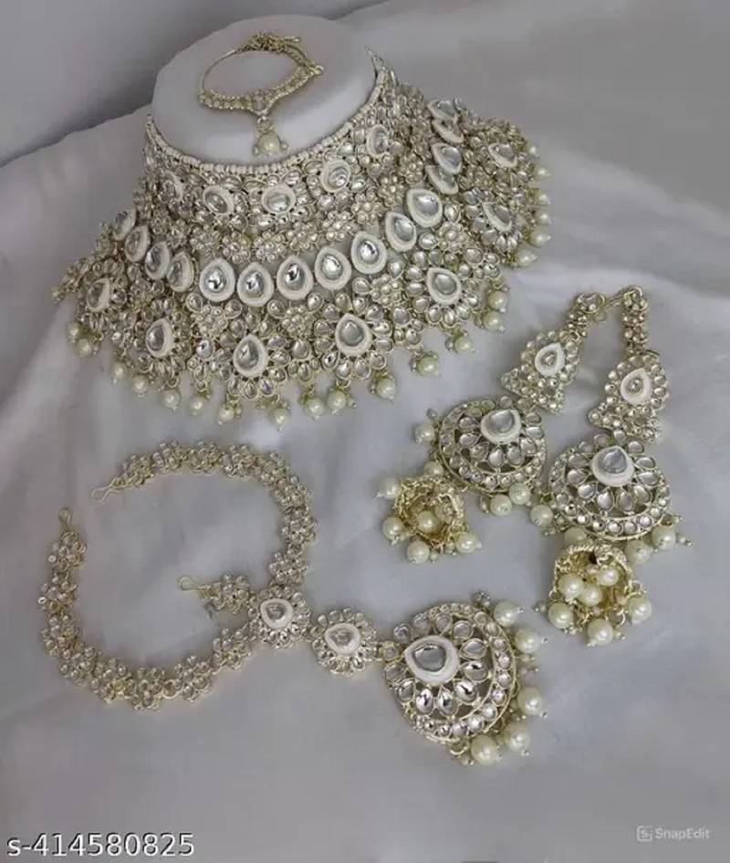 Indian kundan bridal jewellery set
