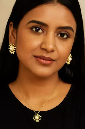 Jewelz gold-toned flower pendant necklace & earrings set with pearl center