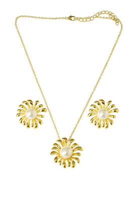 Jewelz gold-toned flower pendant necklace & earrings set with pearl center 3