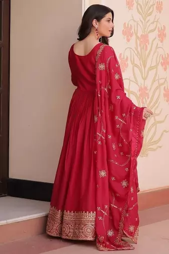 Pink zari & sequins embroidered georgette kurta & dupatta set