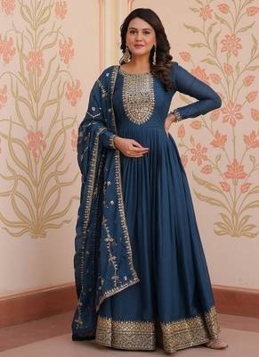 Teal zari & sequins embroidered georgette kurta & dupatta set 2