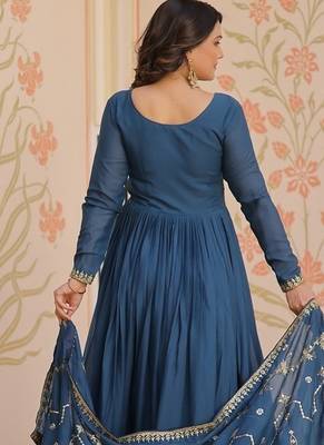 Teal zari & sequins embroidered georgette kurta & dupatta set 3