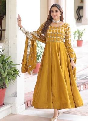 Yellow zari & sequins embroidered vichitra silk kurta & dupatta 1