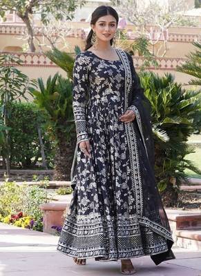 Black jacquard sequins embroidered work viscose stitched kurta & dupatta 3