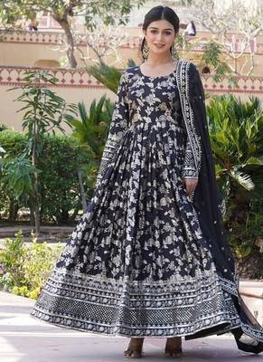 Black jacquard sequins embroidered work viscose stitched kurta & dupatta 4