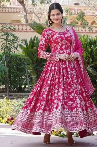 Pink jacquard sequins embroidered viscose kurta & dupatta