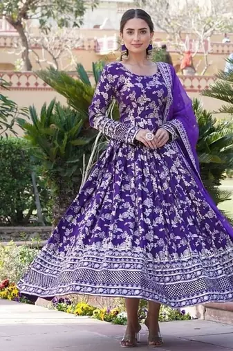 Purple jacquard sequins embroidered viscose kurta & dupatta