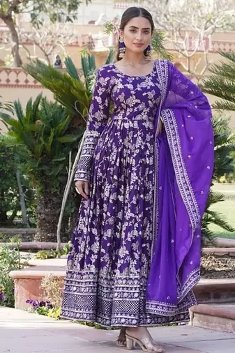 Purple jacquard sequins embroidered viscose kurta & dupatta