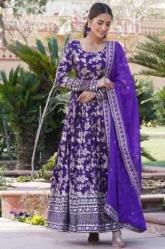 Purple jacquard sequins embroidered viscose kurta & dupatta