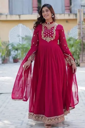 Pink zari & sequins embroidered georgette kurta & dupatta set