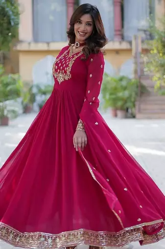 Pink zari & sequins embroidered georgette kurta & dupatta set