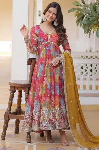 Red zari & sequins embroidered russian silk kurta & dupatta set