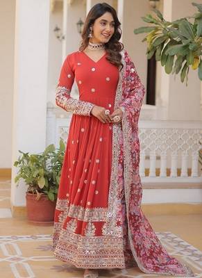 Red zari & sequins embroidered georgette kurta & dupatta set 3