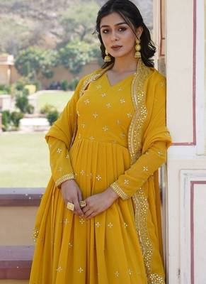Yellow zari & sequins embroidered georgette kurta & dupatta set 4