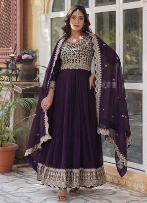 Wine zari & sequins embroidered georgette kurta & dupatta set 4