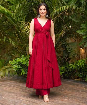 Red Embroidered Kurta Set 1