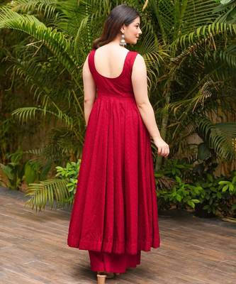 Red Embroidered Kurta Set 2