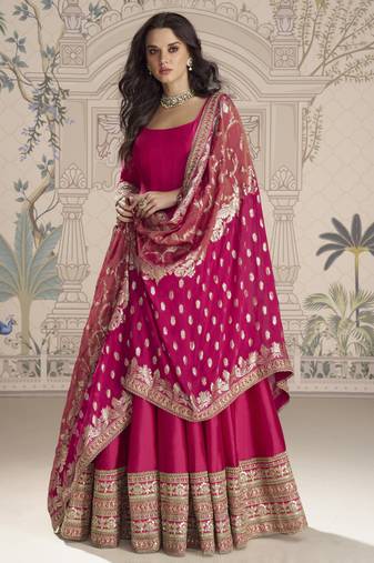 Heavy Vichitra Silk Embroidered Kurti with Jacquard Dupatta – Premium Party Wear