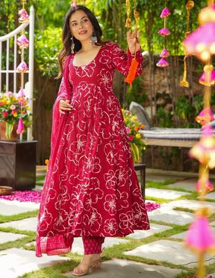 Pink Embroidered Cotton Suit Set 3