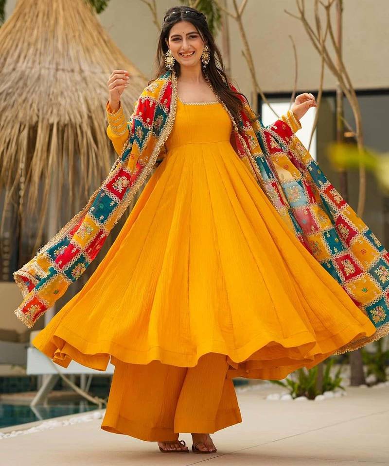 Dusk yellow cosmos suit set