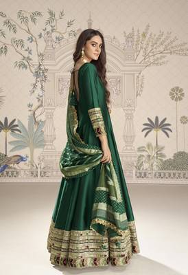 luxury vichitra silk kurti with sequins work & jacquard dupatta 4