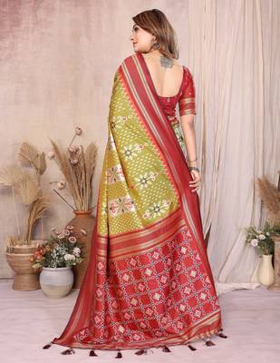 Pear Color Ikat Weaving Silk Saree 4