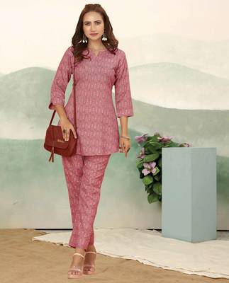 Pink ethnic print cotton blend co-ord set for women 5