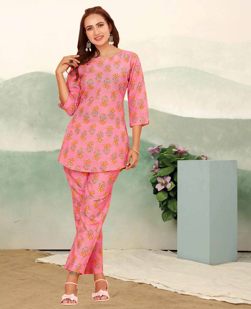 Pink floral print cotton blend co-ord set for women