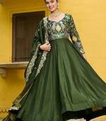 Green zari & sequins embroidered vichitra silk kurta & dupatta set