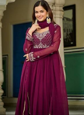 Wine zari & sequins embroidered georgette kurta & dupatta set 4