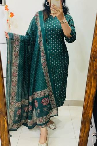 Floral printed green round neck cotton kurta set with trouser & dupatta