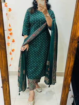 Floral printed green round neck cotton kurta set with trouser & dupatta 3